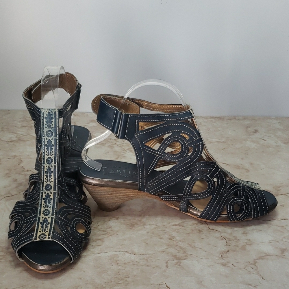 Women’s Navy Cutout Sandal Heels with Embroidered Accent - Picture 3 of 8